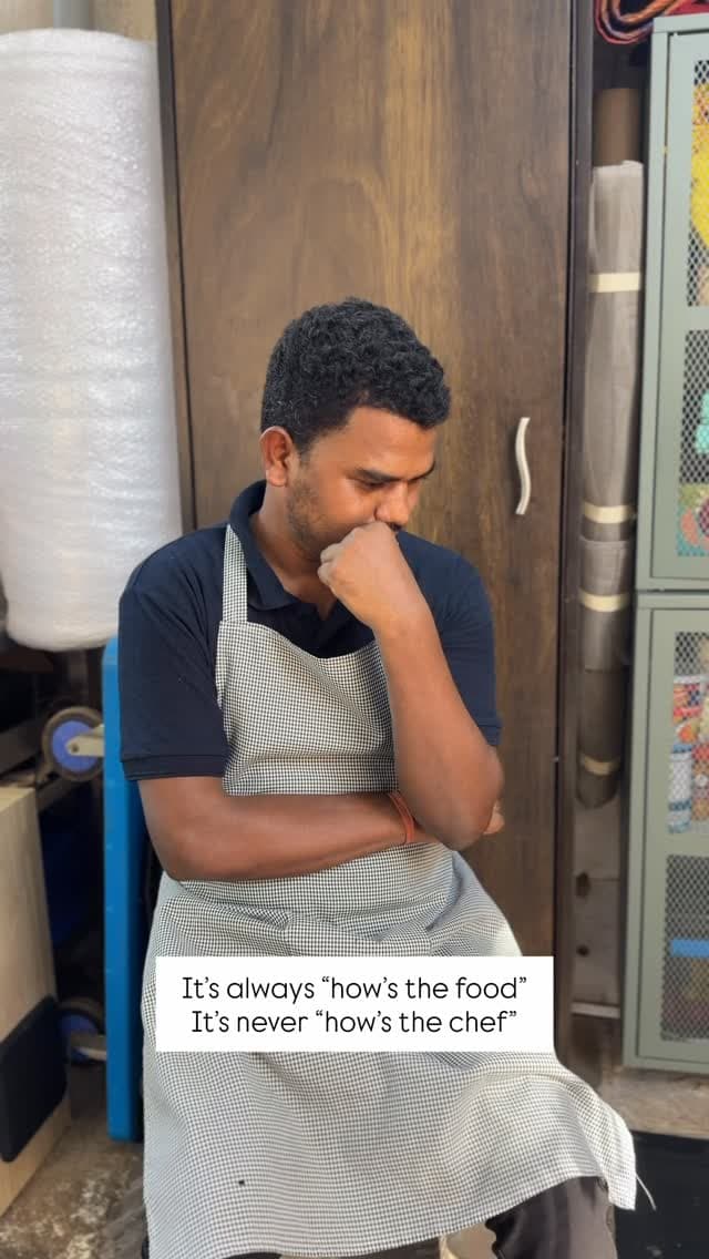 Everyone’s obsessed with the food… Meanwhile, the chef 👀😌 (Just doing chef things)