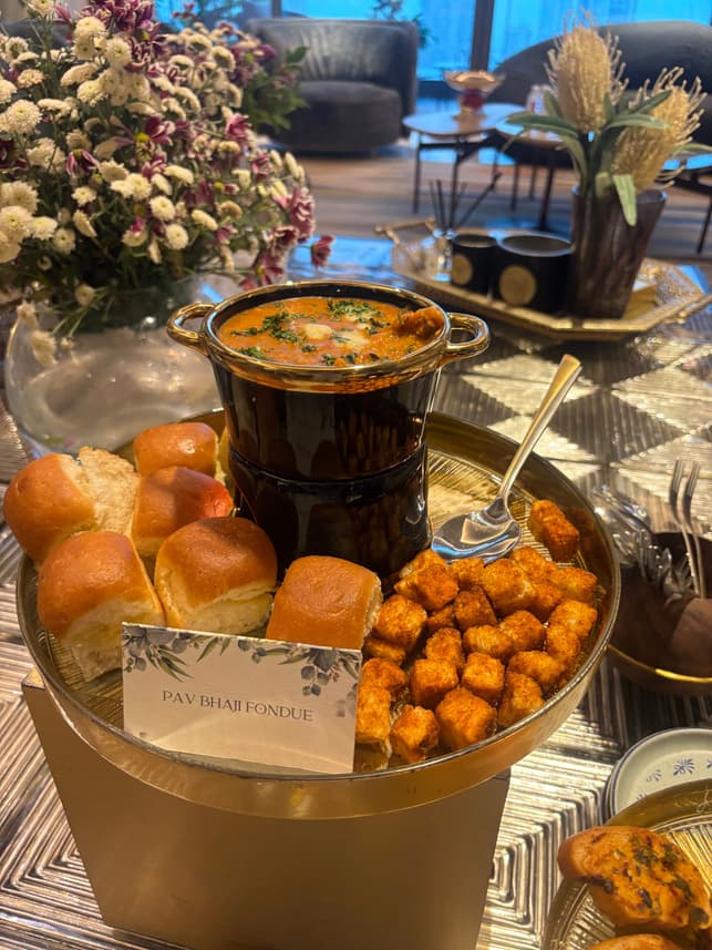 Pav bhaji fondue station with pav and croutons